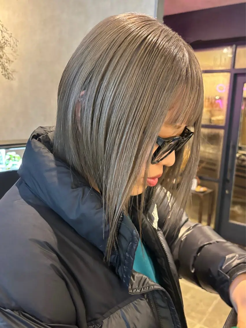 ミディアム カラー 【aini天王寺】 𝐚𝐢𝐫𝐢✂︎のヘアスタイル