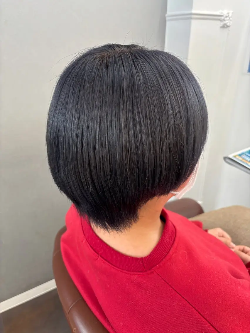 ショート カラー ヘアカラー 志村 梨帆のヘアスタイル