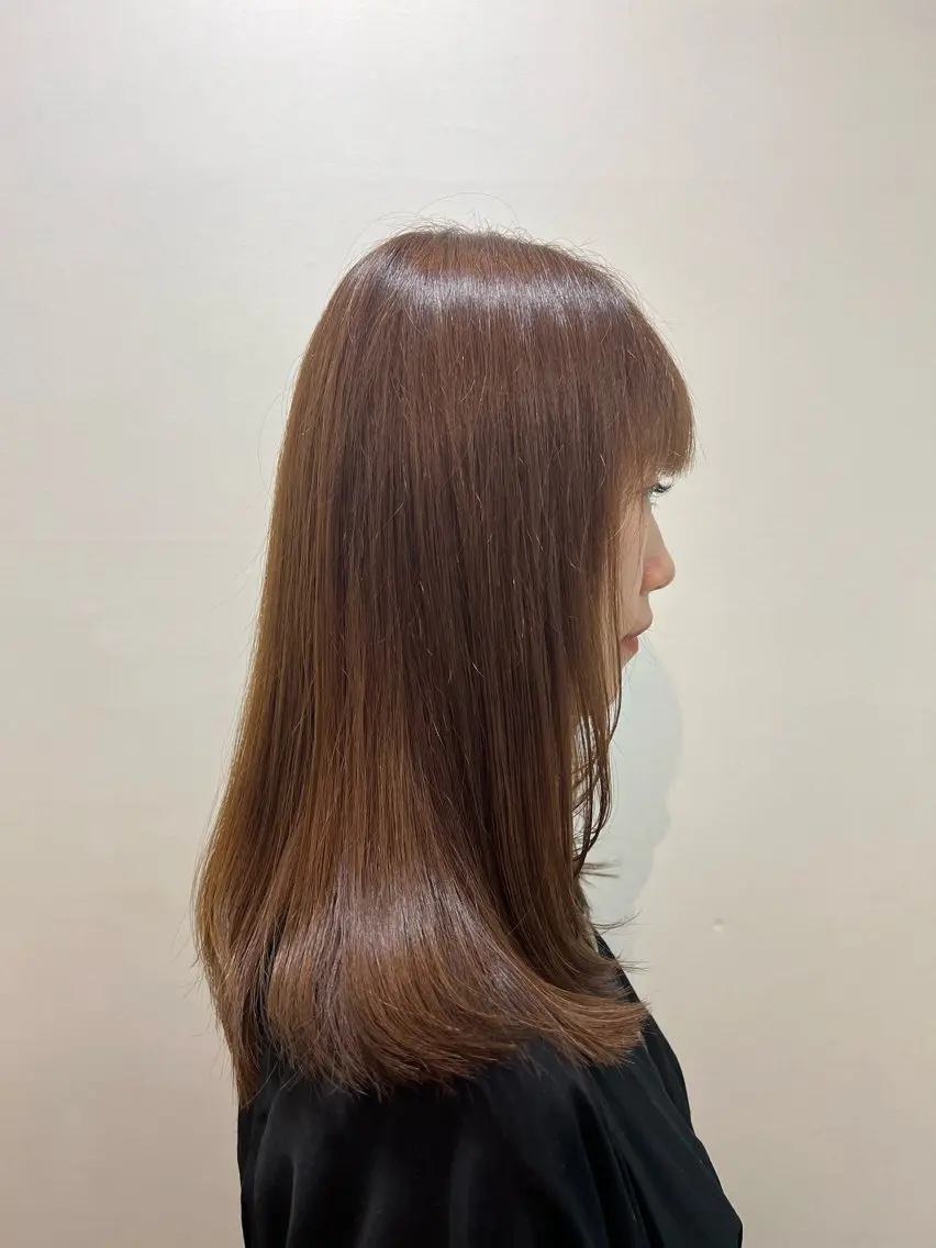 ロング 顔周りカット レイヤーカット ロング アベ ナツミのヘアスタイル