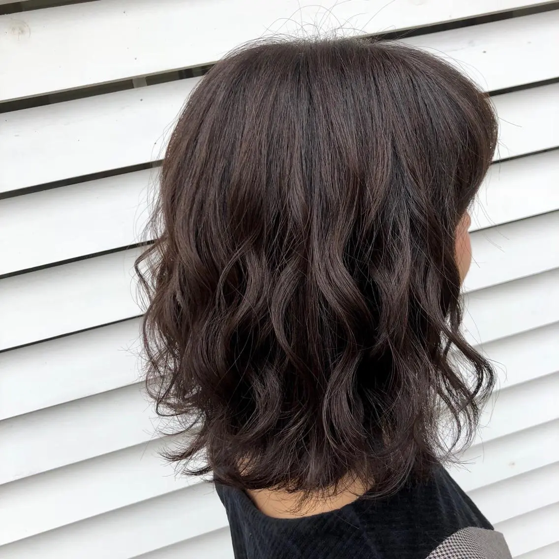 ミディアム カラー 菅沢 奈生のヘアスタイル