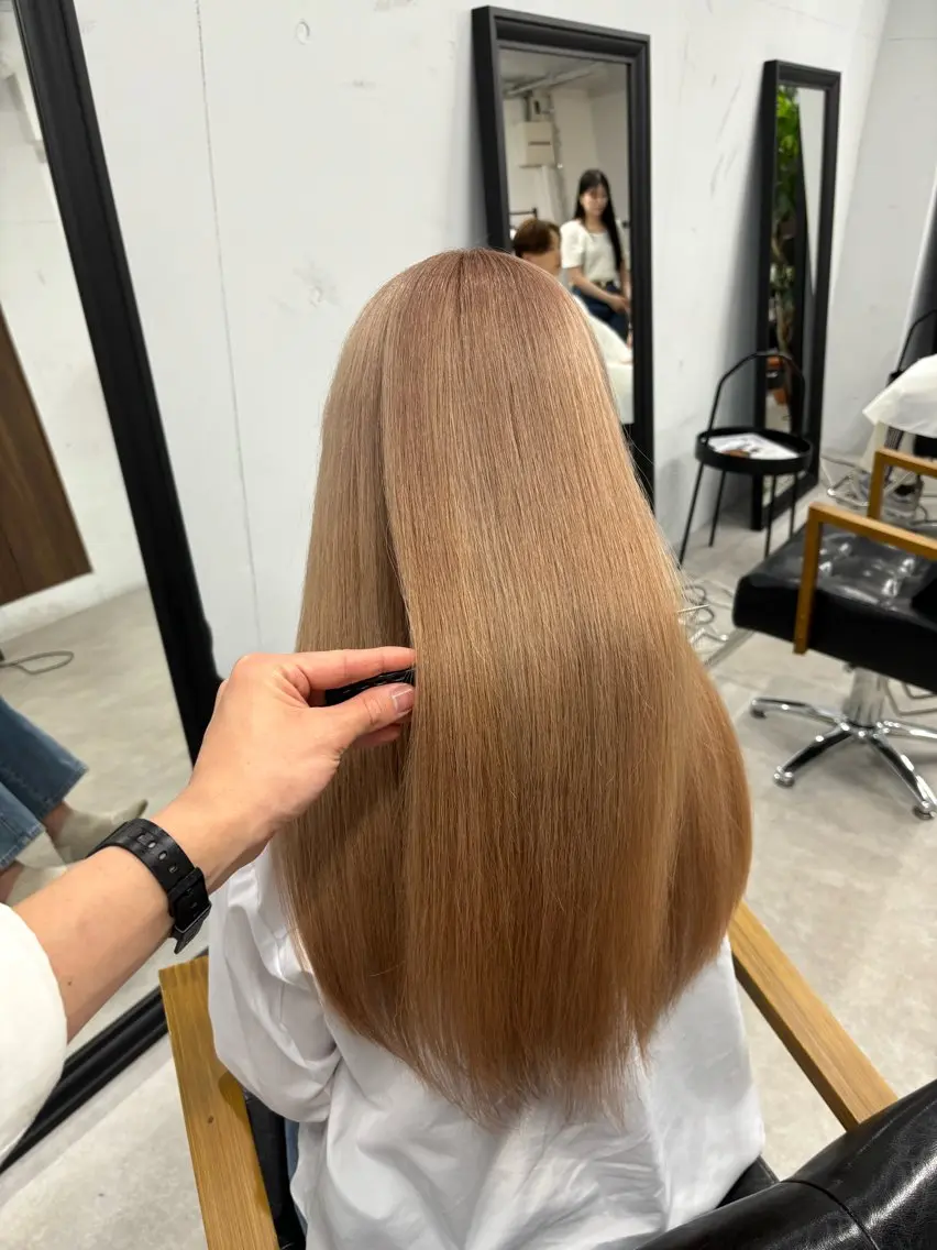 ロング カラー ブリーチ ヘアカラー トリートメント マツダ レンのヘアスタイル