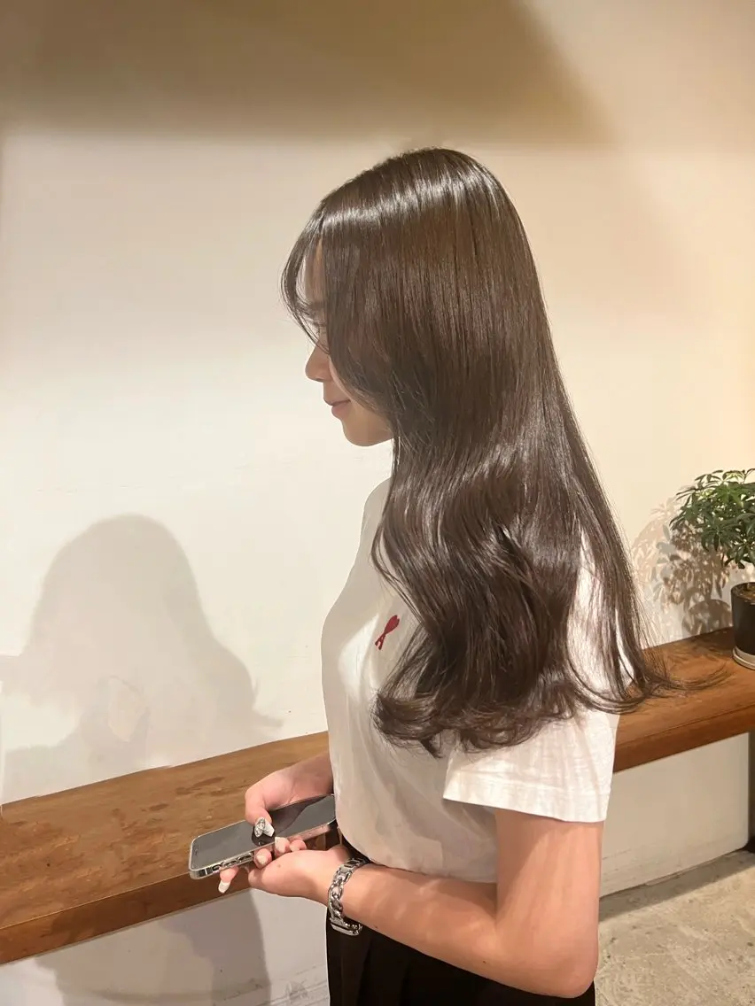 カラー HINA /ショート / YOKEのヘアスタイル