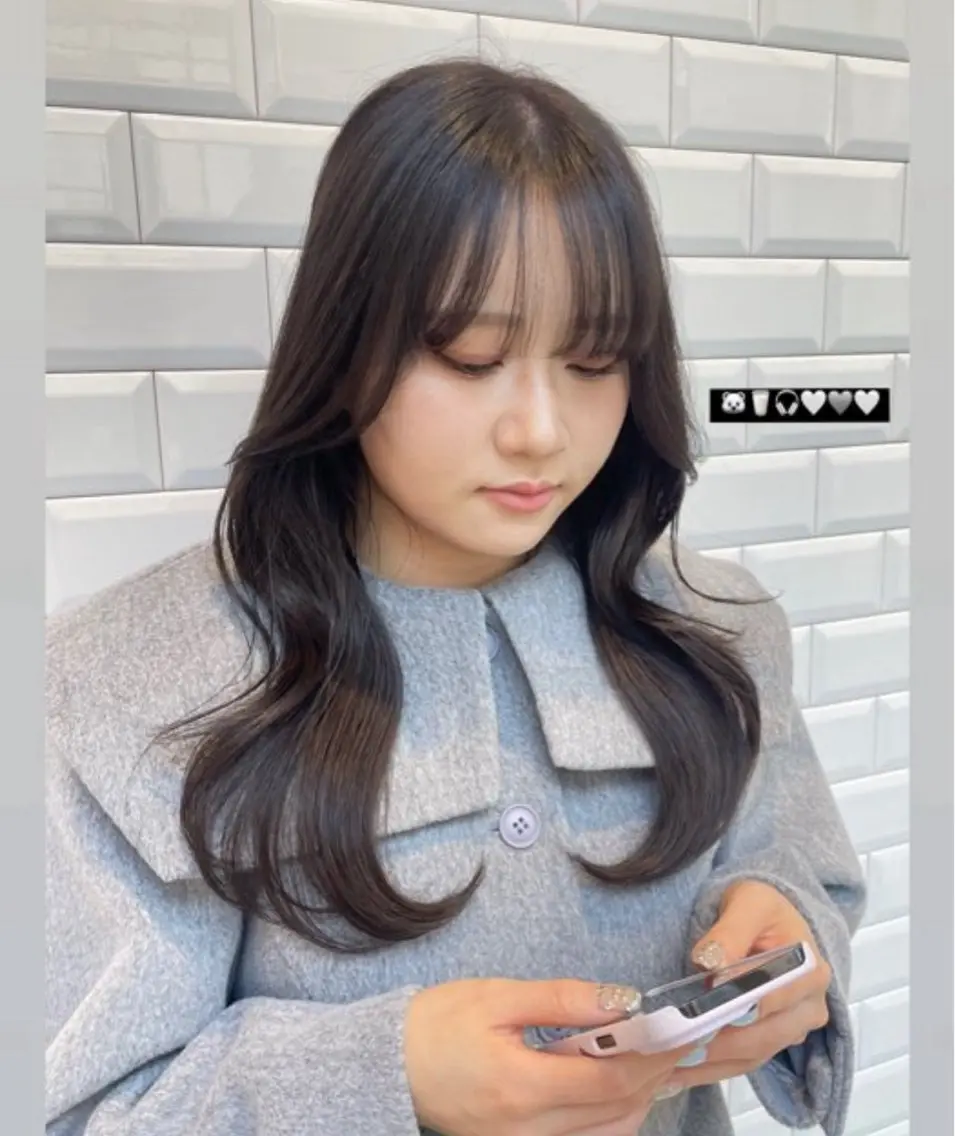 セミロング 韓国風ヘア レイヤーカット カット ヘアカラー トリートメント ❤︎︎韓国ヘア❤︎︎ 𝑺𝒉𝒊𝒉𝒐のヘアスタイル