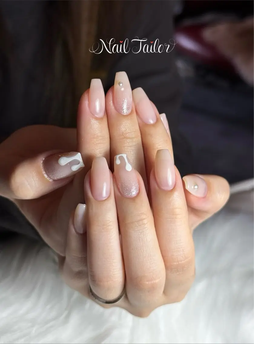 ネイル アートネイル グラデーション キラキラネイル 持ち込み オフィスネイル ハンドネイル NailTailor ネイルテイラーのネイルデザイン