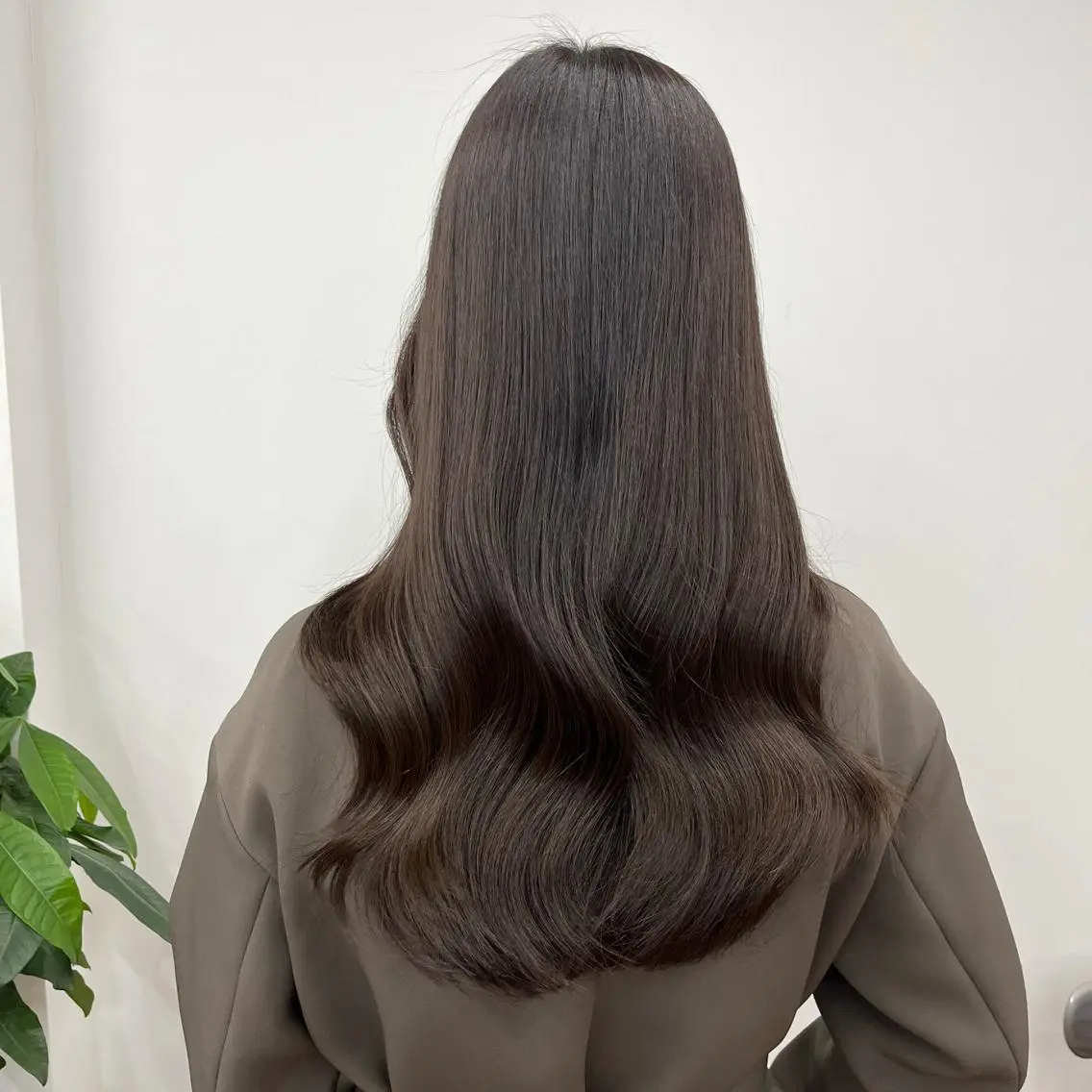 セミロング カラー パーマ ヘアアレンジ メンズ キッズ ネイル アイブロウ ポニーテール 結婚式・ブライダル 子どものヘアアレンジ メンズ韓国風 ベージュカラー HIROKO / 透明感暖色カラー🎀のヘアスタイル