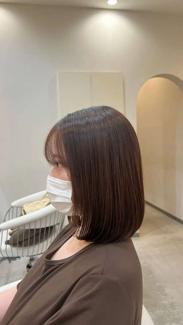 ミディアム カット topa/高井 菜緒のヘアスタイル