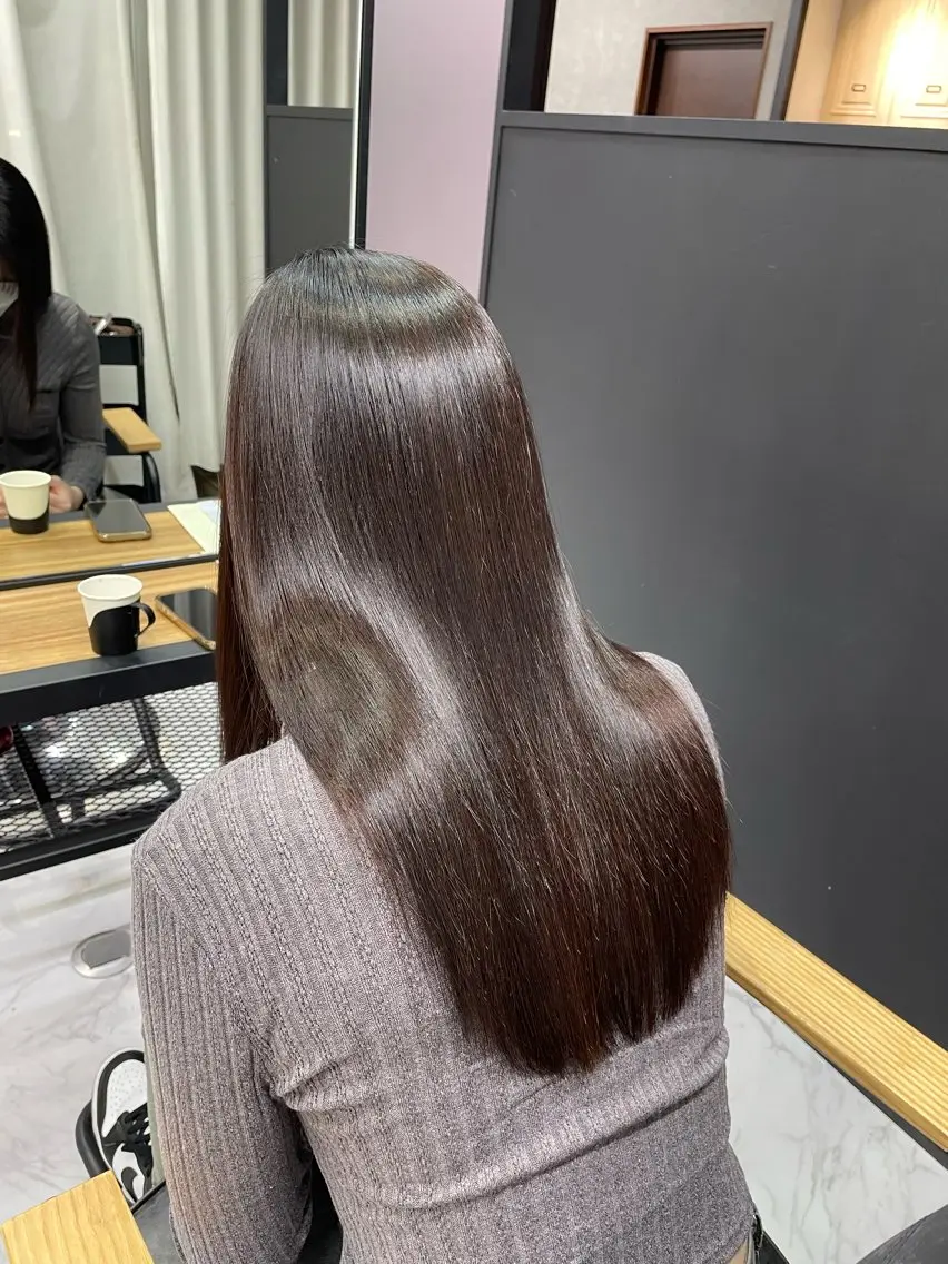 ロング RAF Sakuraのヘアスタイル