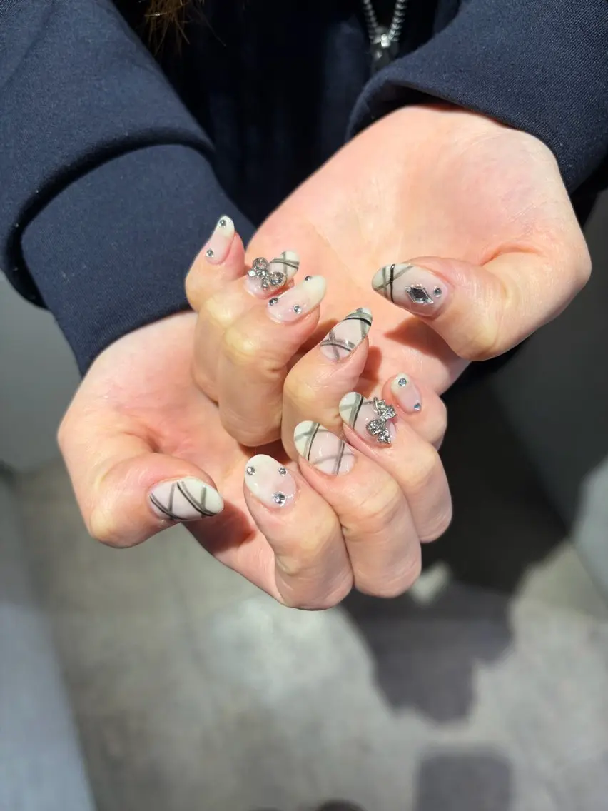 ネイル ハンドネイル 透明感カラー🫧🎀 まりなのマツエク・マツパデザイン