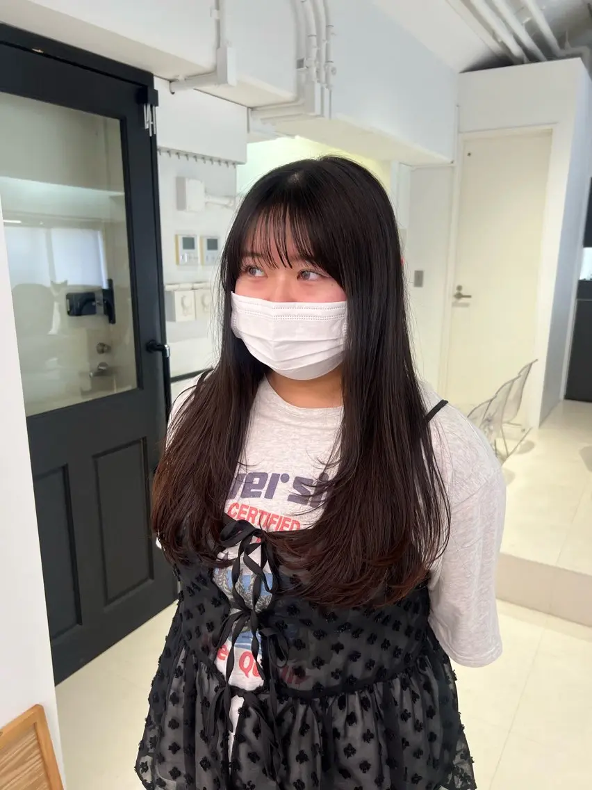 ロング カラー ヘアカラー トリートメント ヘッドスパ うるぷるカラー 🤍 Naanoのヘアスタイル