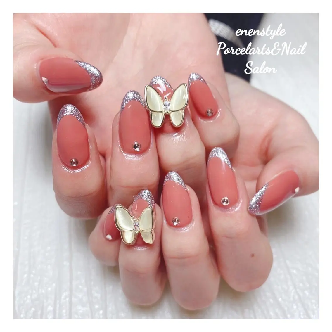 ミディアム ネイル 🐾enen style 🐾のネイルデザイン