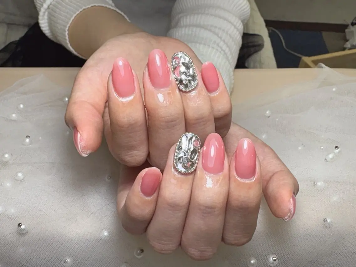 ネイル ワンカラーネイル Chiara 長さだしのネイルデザイン