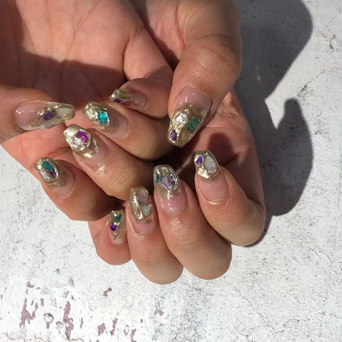 ネイル アートネイル ジェルネイル ゴールド ミラーネイル ニュアンスネイル nailstudio eviz新宿店のネイルデザイン