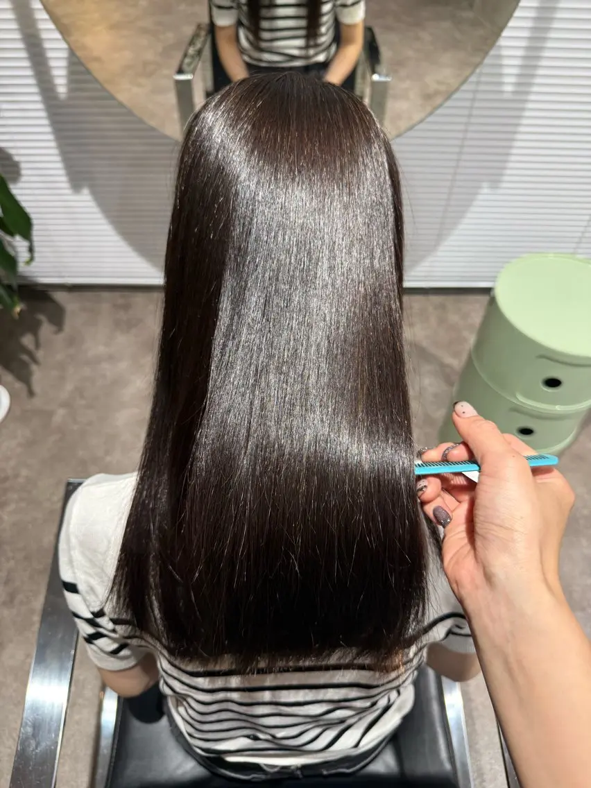 ロング ヘアカラー トリートメント qpulaあいみ 透明感カラーのヘアスタイル