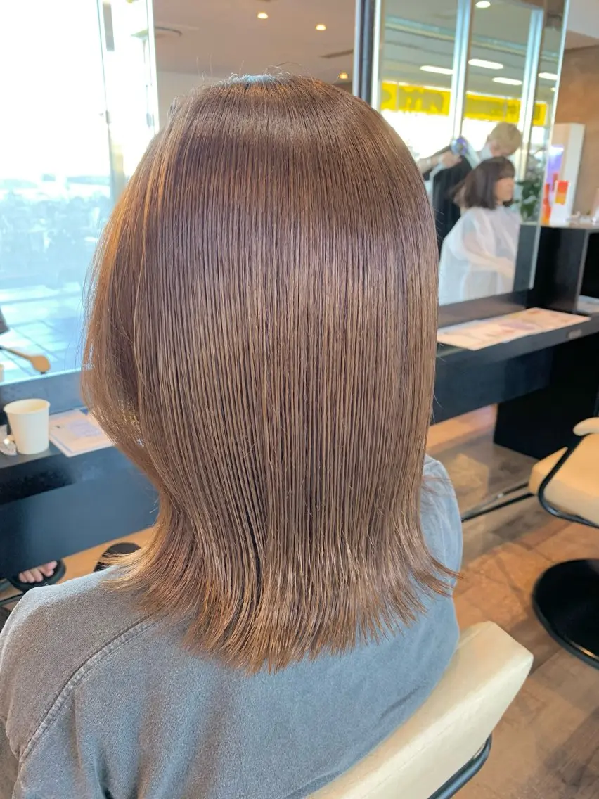 ミディアム カラー 透明感カラー グレージュ カット ヘアカラー トリートメント 【艶カラー】 STYLE 和泉俊希のヘアスタイル