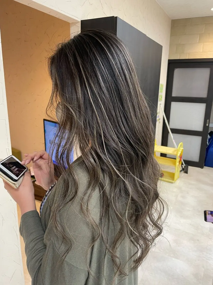 ロング 樋口 雄也のヘアスタイル