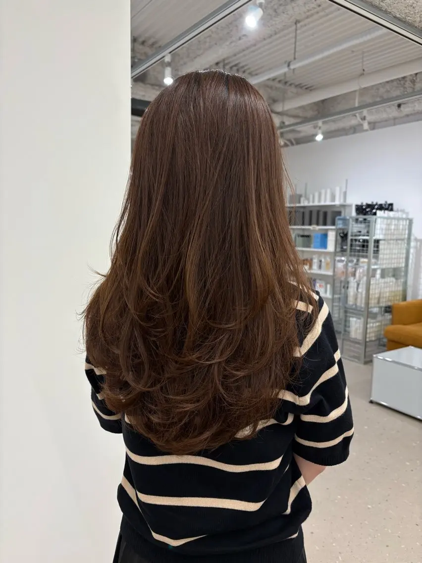 ロング ハイレイヤー レイヤーカット 小西 瑞穂のヘアスタイル
