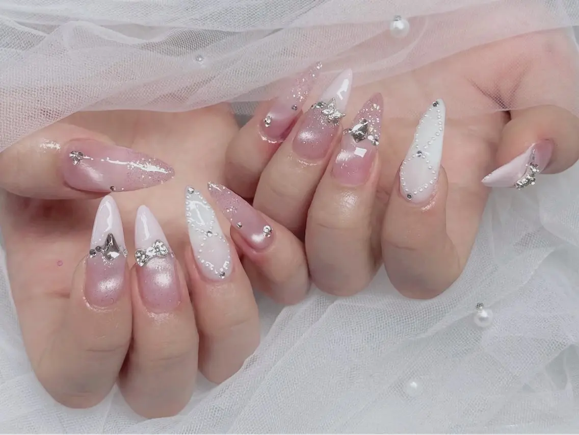 ネイル 長さ出し ジェルネイル 氷ネイル・うるうるネイル マグネットネイル 持ち込み Mi nailsのネイルデザイン