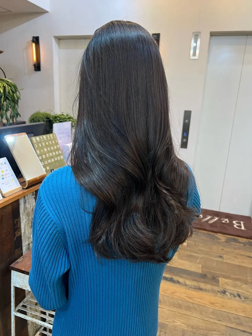 ロング カラー ブリーチ 透明感カラー ダブルカラー ブリーチなしカラー 顔周りカット カット 抜きっぱなしブロンド /ハイトーン/カナタのヘアスタイル