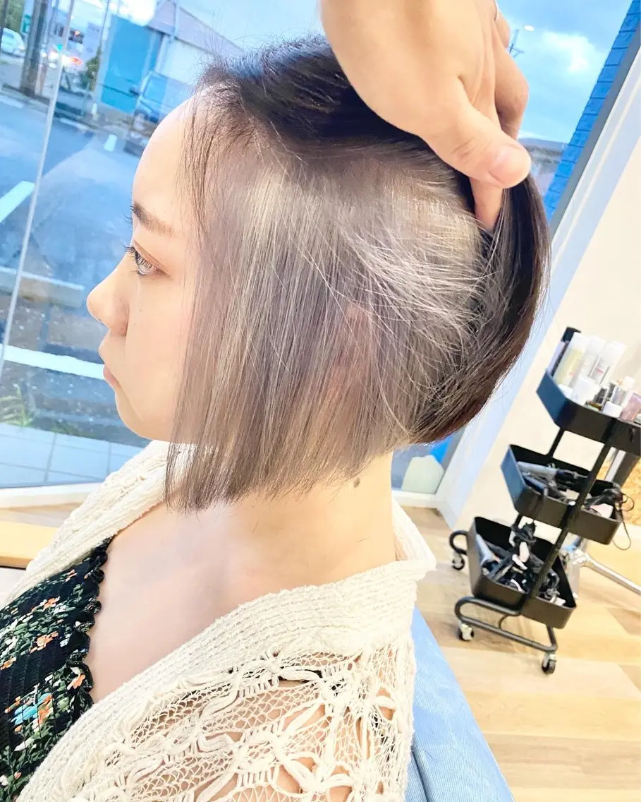 ショート ケアブリーチ 黒瀬有汰のヘアスタイル