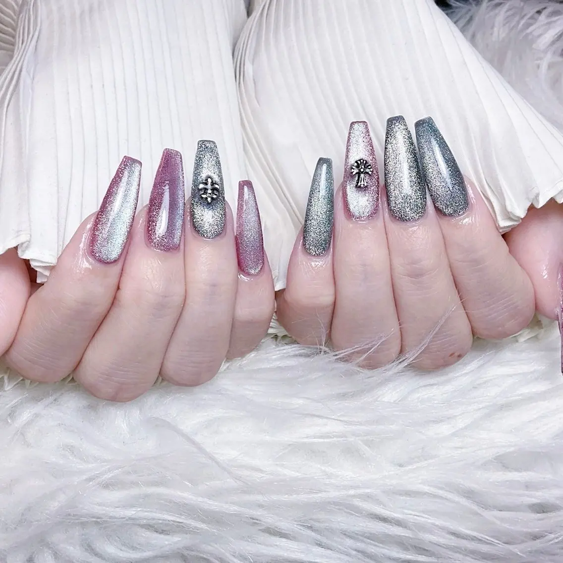 ネイル チークネイル 長さ出し フラワーネイル フレンチネイル ガーリー NEW NAIL 池袋のネイルデザイン
