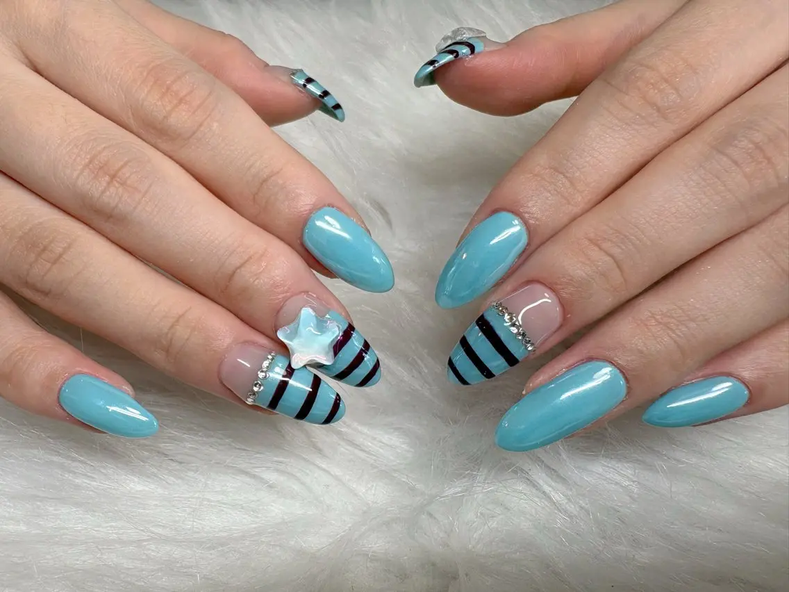 ネイル ストーンネイル ハンドネイル エン Nail salonのネイルデザイン