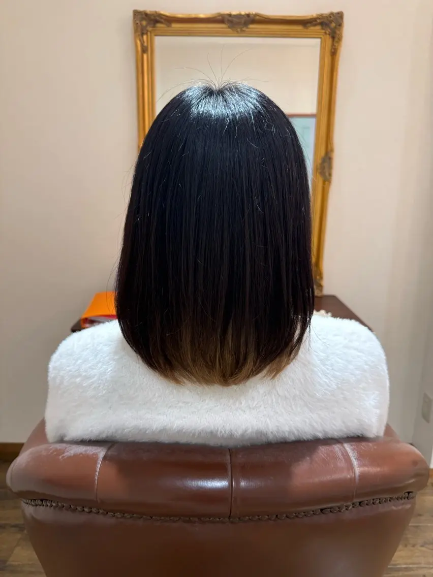 ミディアム 安中 莉椰のヘアスタイル