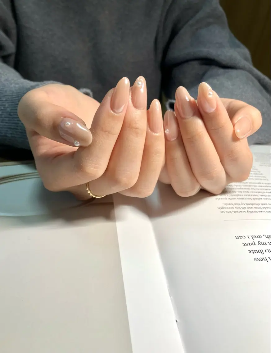 ネイル シンプルネイル Lis nail. 🕊yuriのネイルデザイン