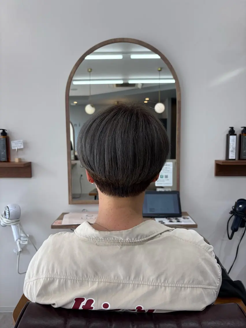 ショート カラー ショートヘア カット ヘアカラー トリートメント 森田 亜海のヘアスタイル
