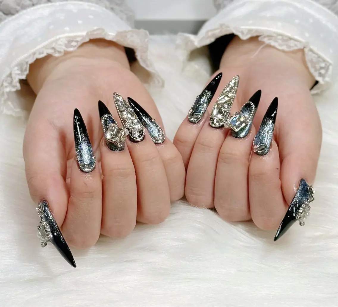 ネイル アートネイル オーロラネイル ジェルネイル 韓国ネイル ロングネイル ハンドネイル Nichi Nailsのネイルデザイン