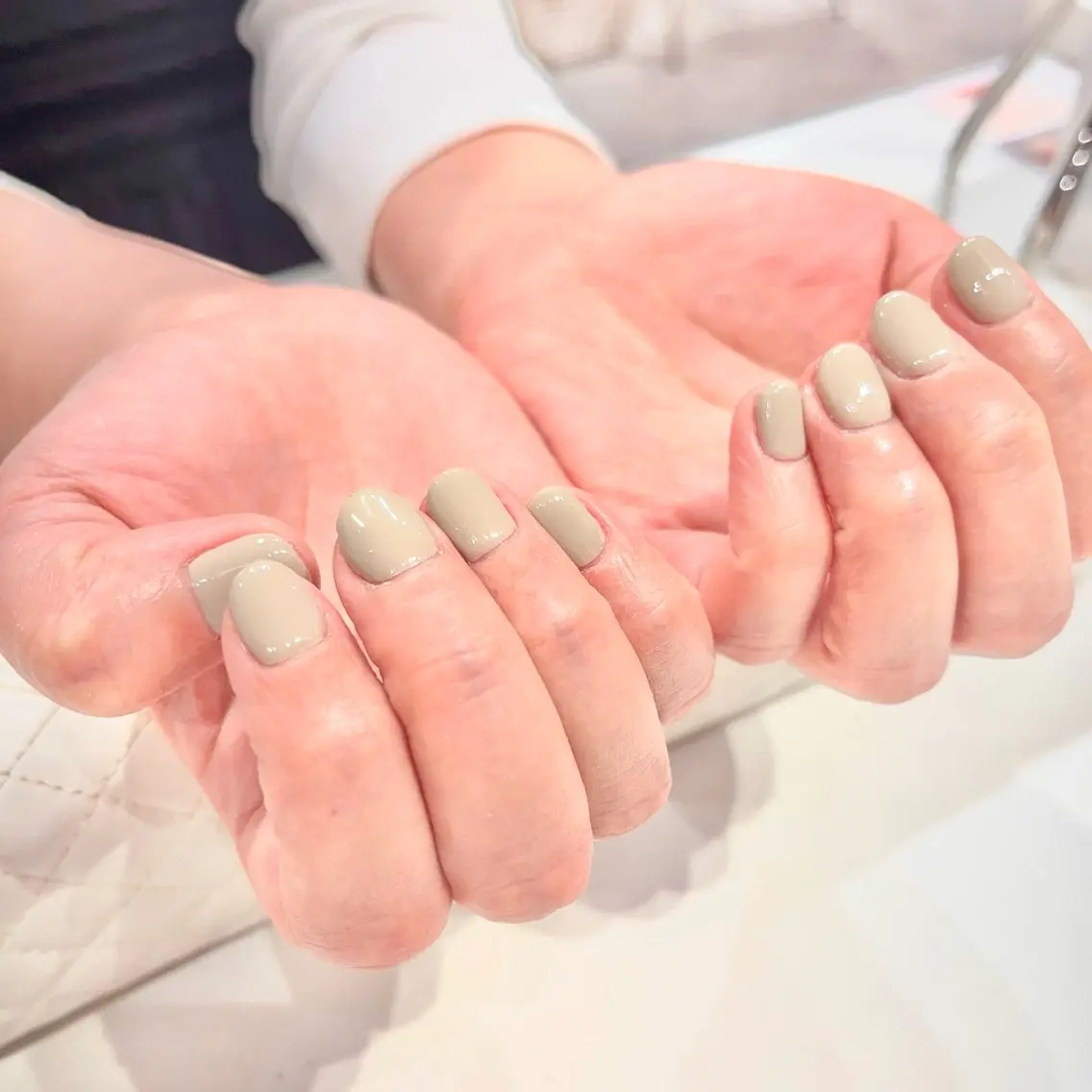 ネイル ワンカラーネイル シンプルネイル SHELL NAIL 🐰ｎｏａ🐶のネイルデザイン