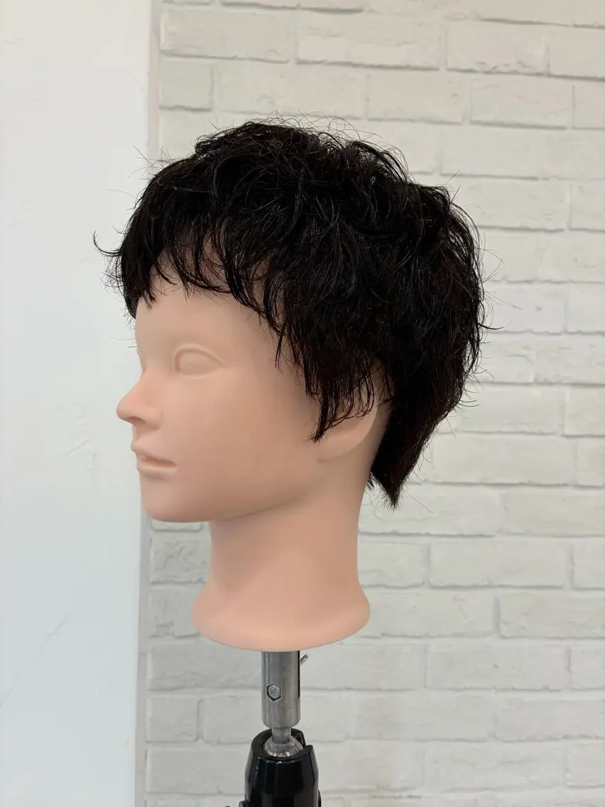 ショート いさか ゆうきのヘアスタイル