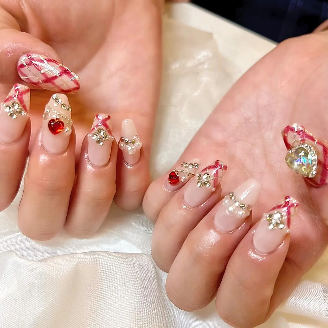 ネイル ハンドネイル clover nailのネイルデザイン