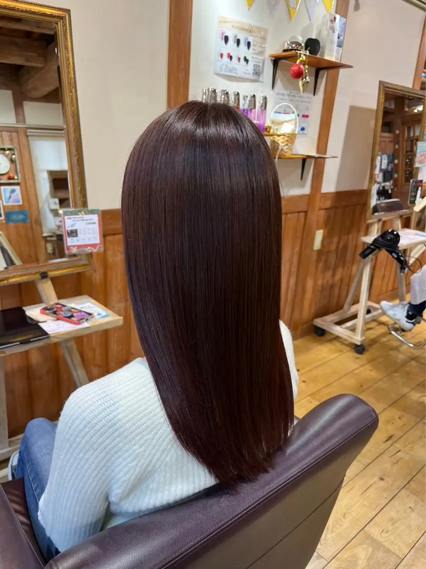 カラー 伊藤 海莉のヘアスタイル