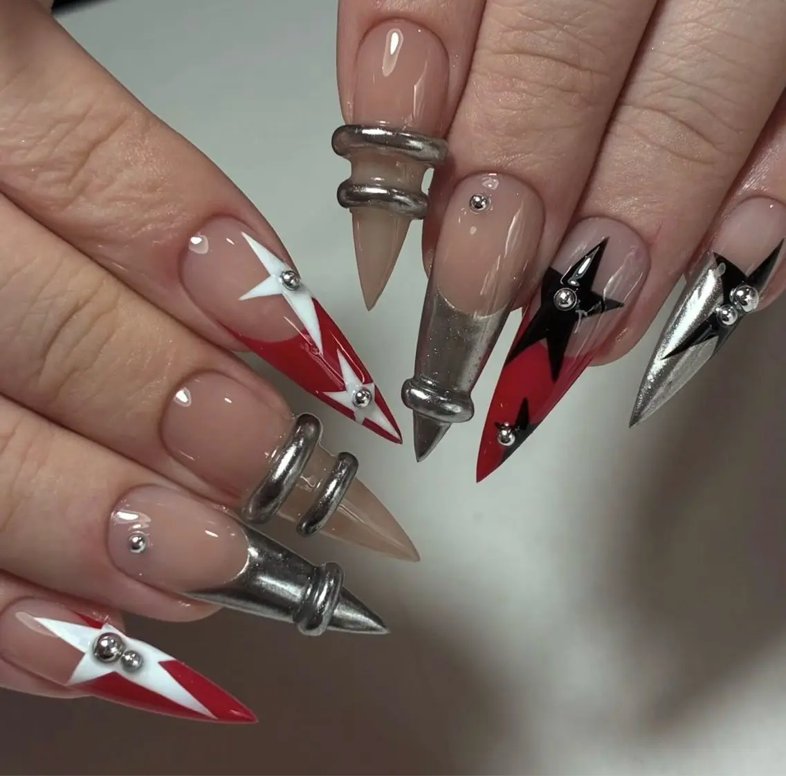 ネイル ハンドネイル HAPPI NAIL CALINのネイルデザイン