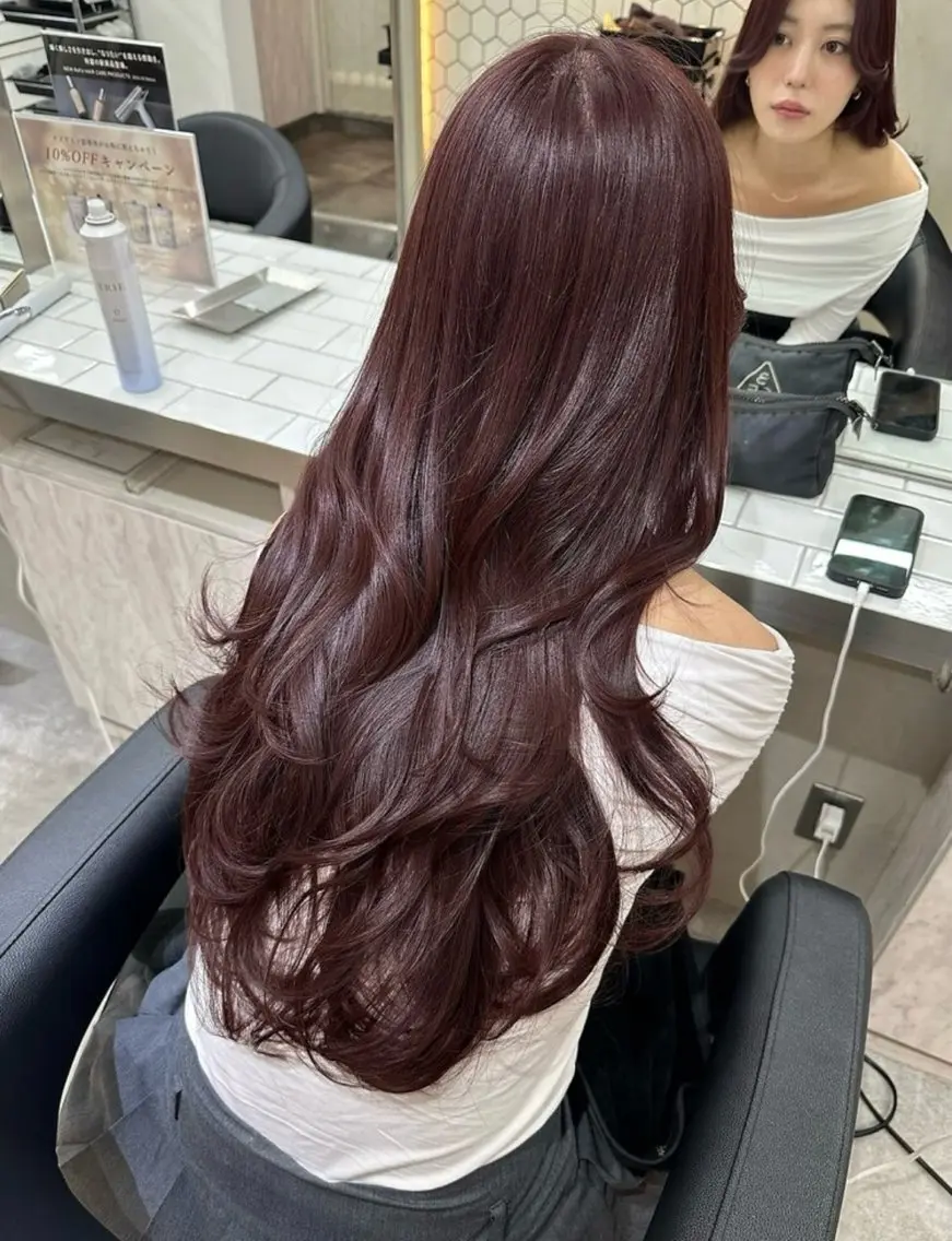 ロング トリウミ カホのヘアスタイル