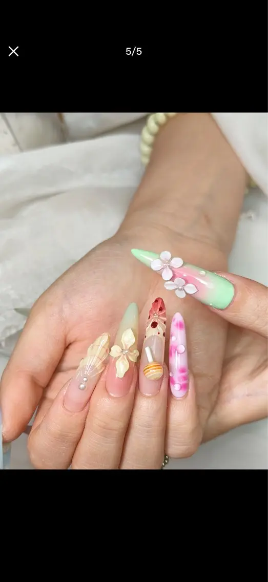 ネイル Sunny nail メナのネイルデザイン