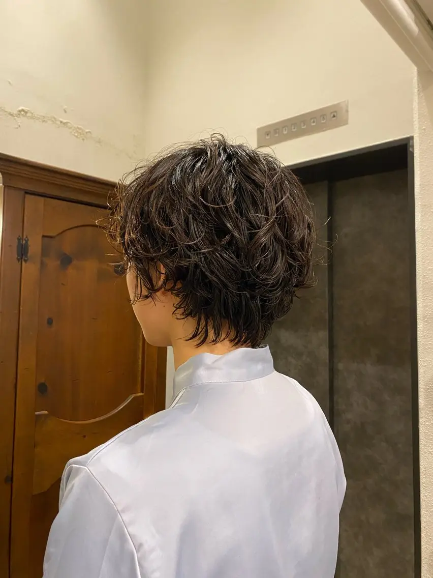 ショート パーマ ブラウンカラー 🦔🪷なりたりみのヘアスタイル
