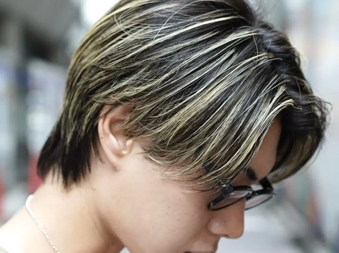カラー メンズ メンズハイライト ハイライトカラー ヘアカラー fifth park 六反穂 龍介のヘアスタイル