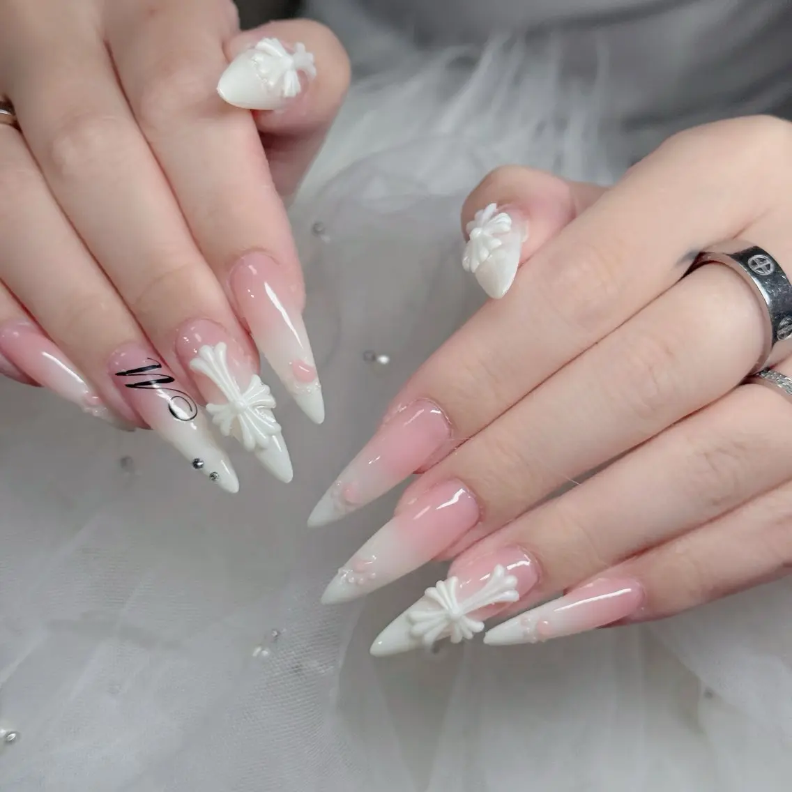 ネイル フットネイル フレンチネイル グラデーション 韓国ネイル ロングネイル ハンドネイル Hani Nail Salonのネイルデザイン