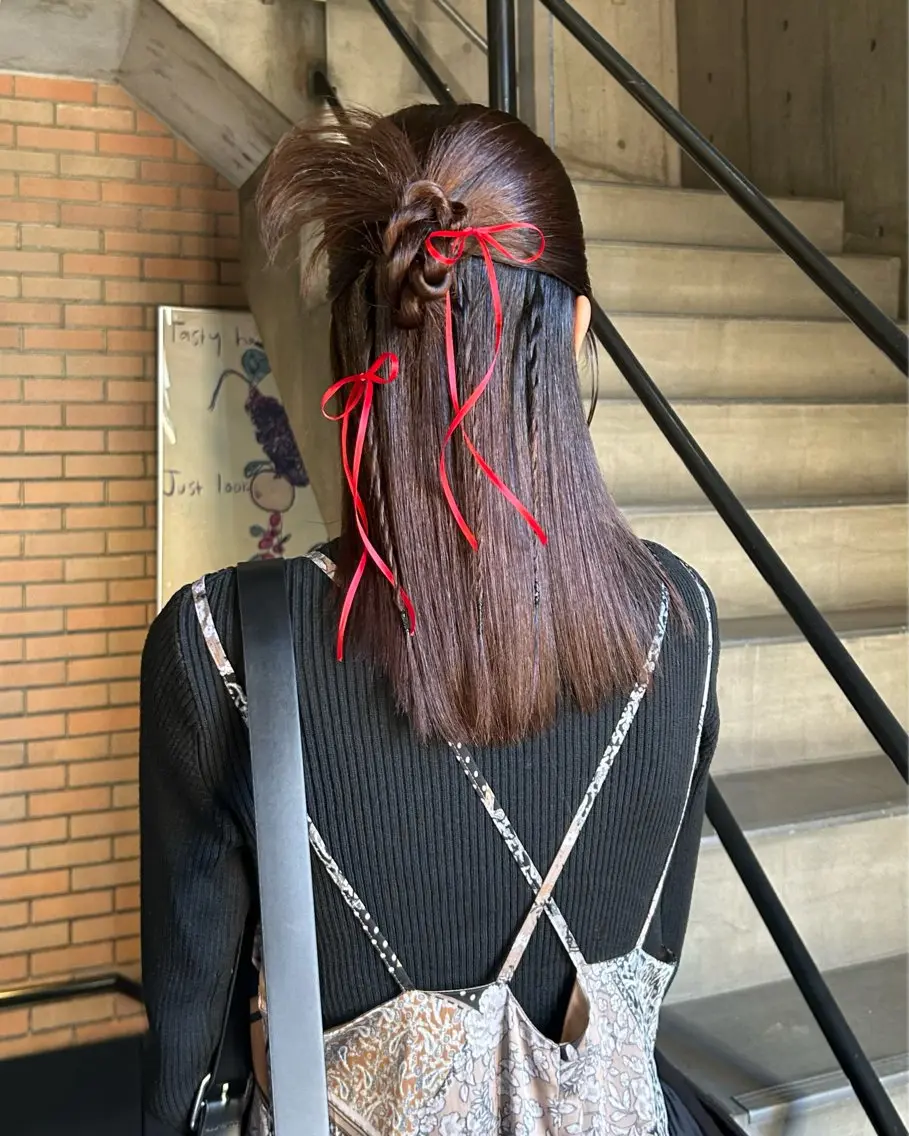 ヘアアレンジ ハーフアップ ニュアンスヘア🪡 nenekaのヘアスタイル