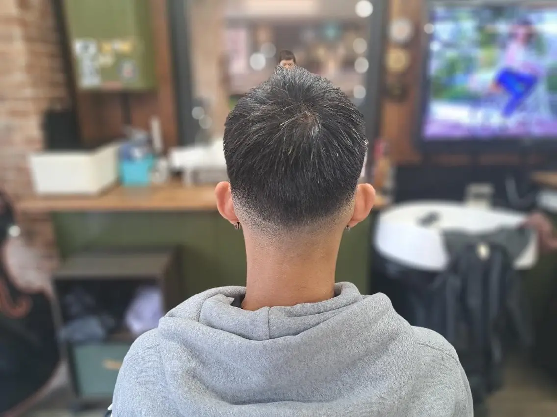 メンズ ヘアエフェクトサビ 城間のヘアスタイル