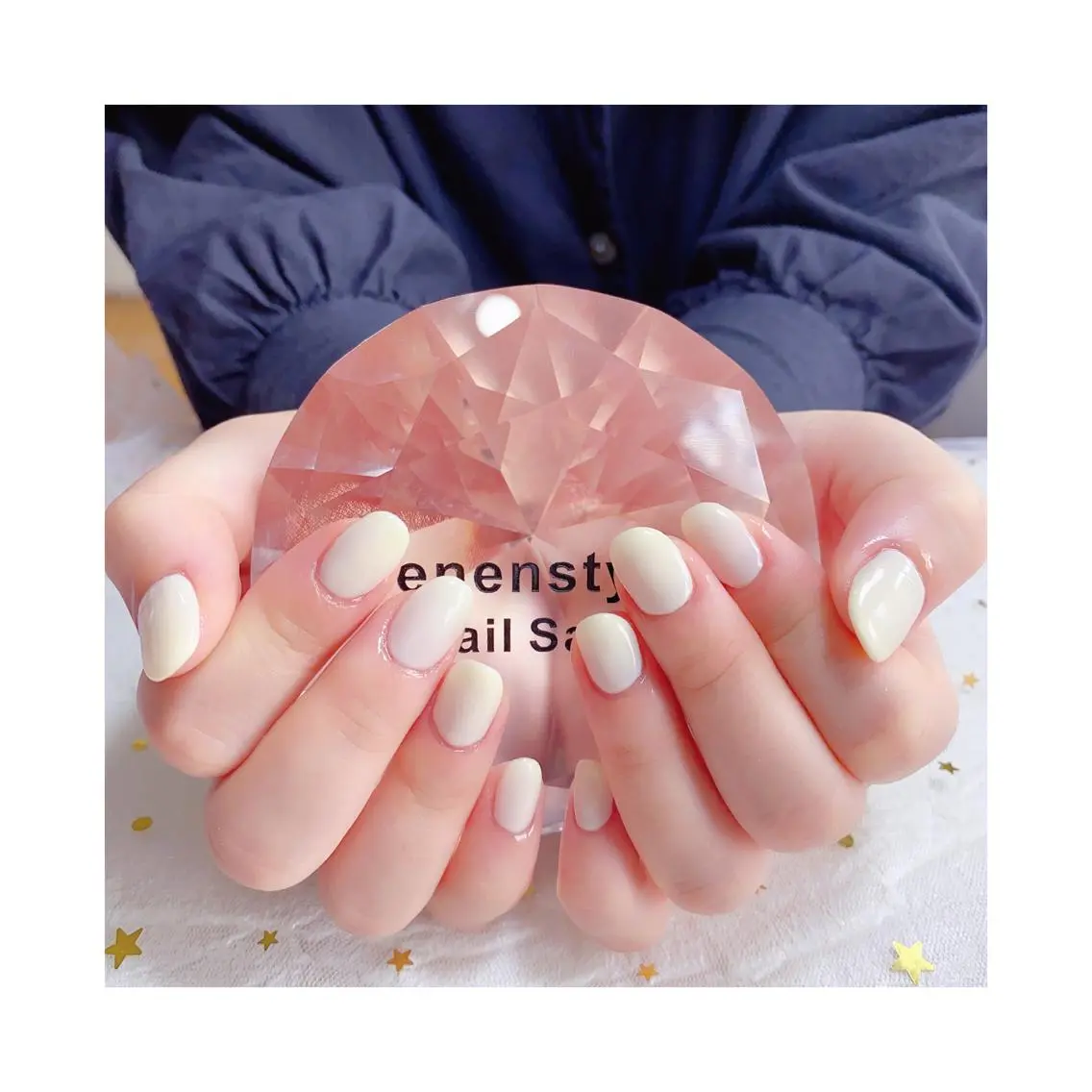 ミディアム ネイル ジェルネイル ニュアンスネイル オフィスネイル ワンカラーネイル パラジェル 🐾enen style 🐾のネイルデザイン