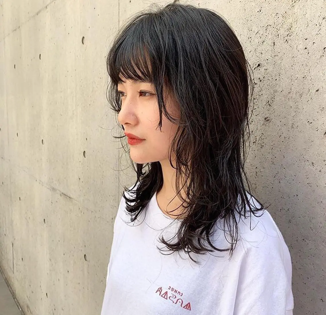 セミロング パーマ ウルフカット カット 韓・中華美女ヘア 🇰🇷×🇨🇳のヘアスタイル