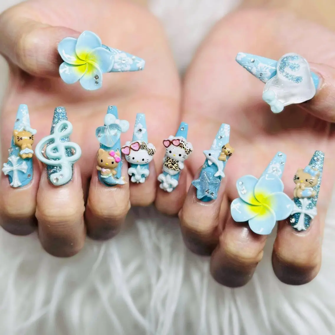 ネイル チークネイル 長さ出し フットネイル マグネットネイル 持ち込み ハンドネイル ANH NAIL ゴテゴテ専門店💎のネイルデザイン