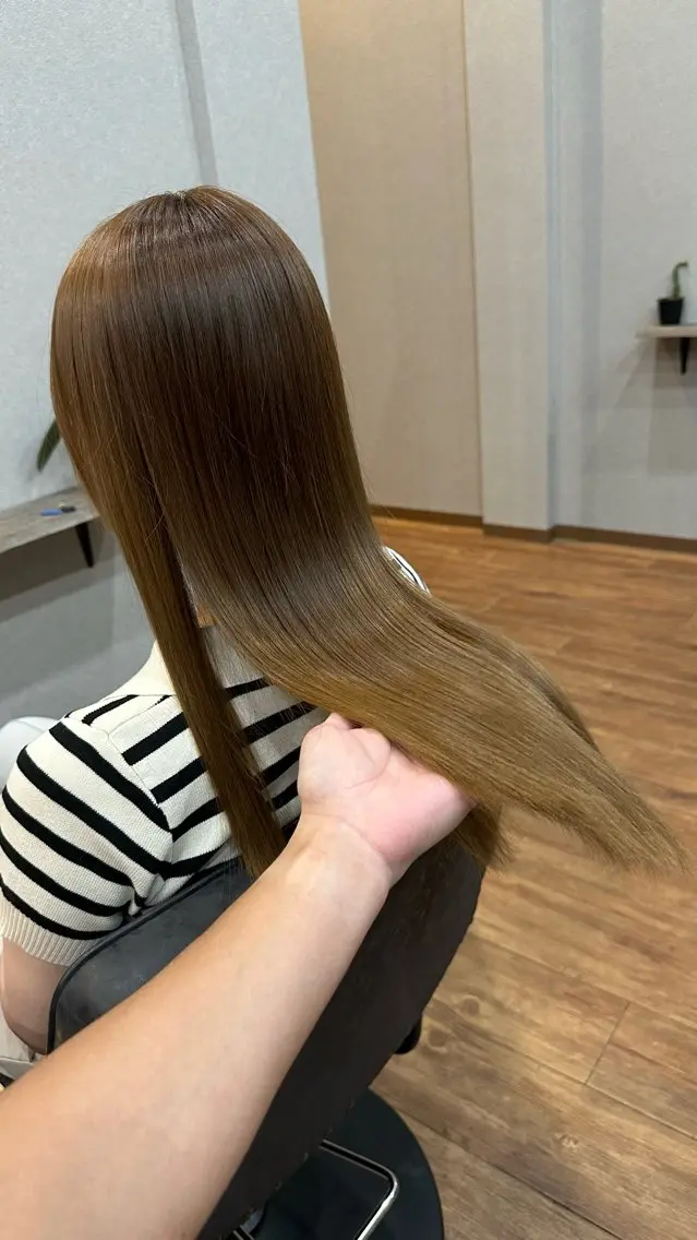 ロング カラー 髪質改善 トリートメント ヘアカラー トリートメント 鵜飼 真伍のヘアスタイル