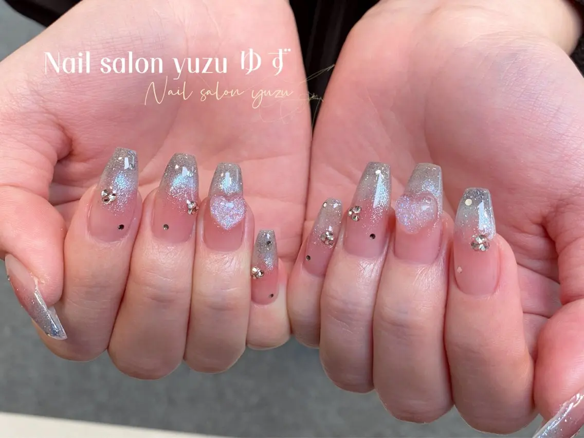 ネイル チークネイル 成人式 ドット フレンチネイル ジェルネイル ゆず- Nail Salonのネイルデザイン