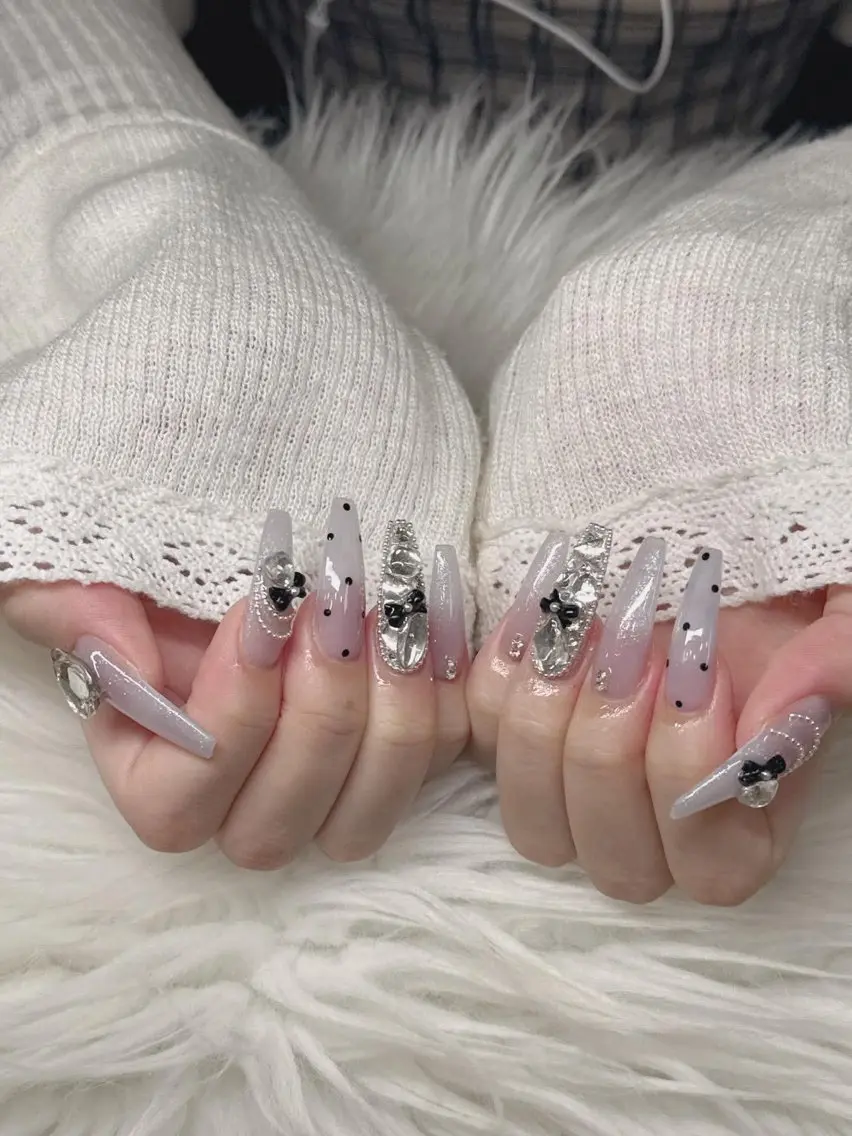 ネイル Lee Nailsのネイルデザイン