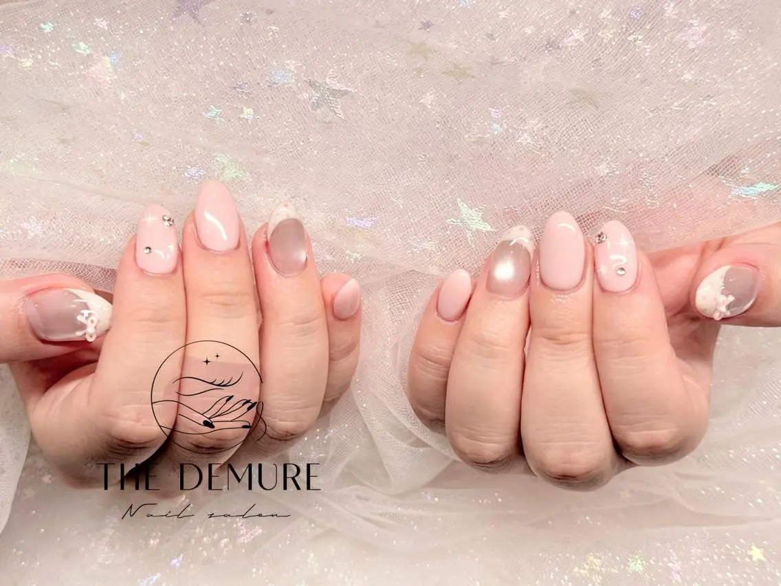 ネイル アートネイル 韓国ネイル マグネットネイル オフィスネイル スカルプネイル ハンドネイル Demure Coco 銀座店のネイルデザイン