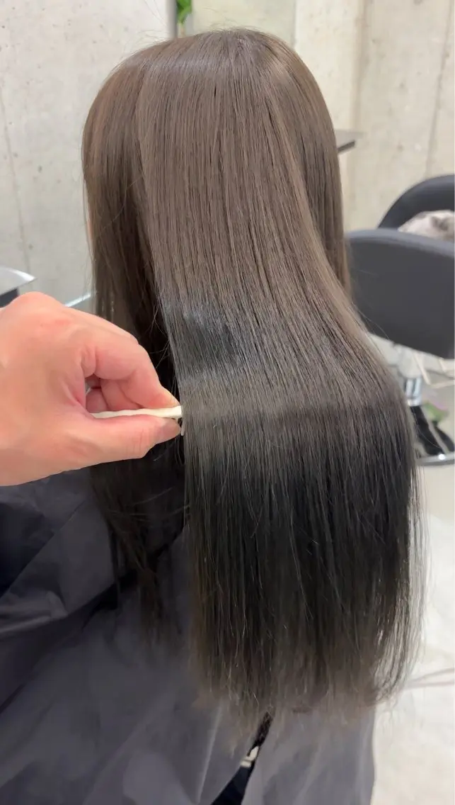 【ミニモ】似合わせカット+艶髪カラー7700の写真