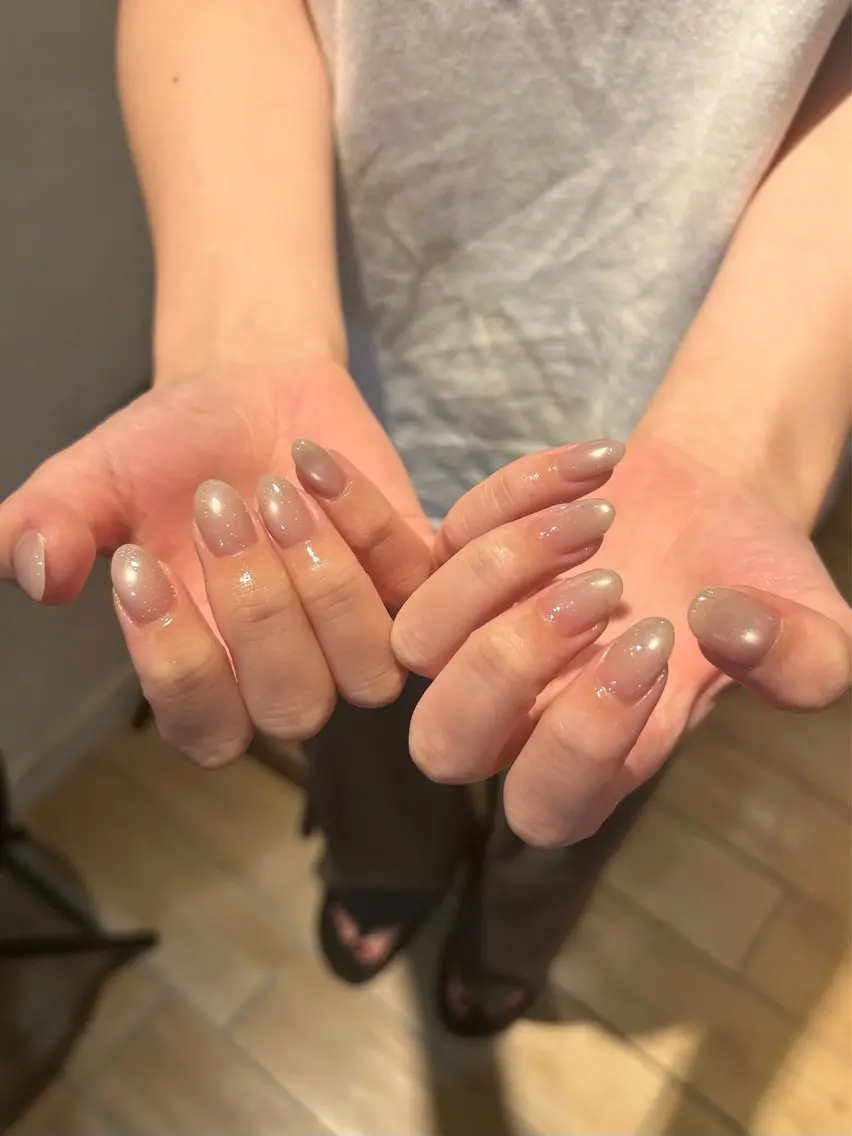ネイル ハンドネイル 𝗶𝗿𝗼𝗵𝗮 ໒꒱ 𓏸*˚のネイルデザイン